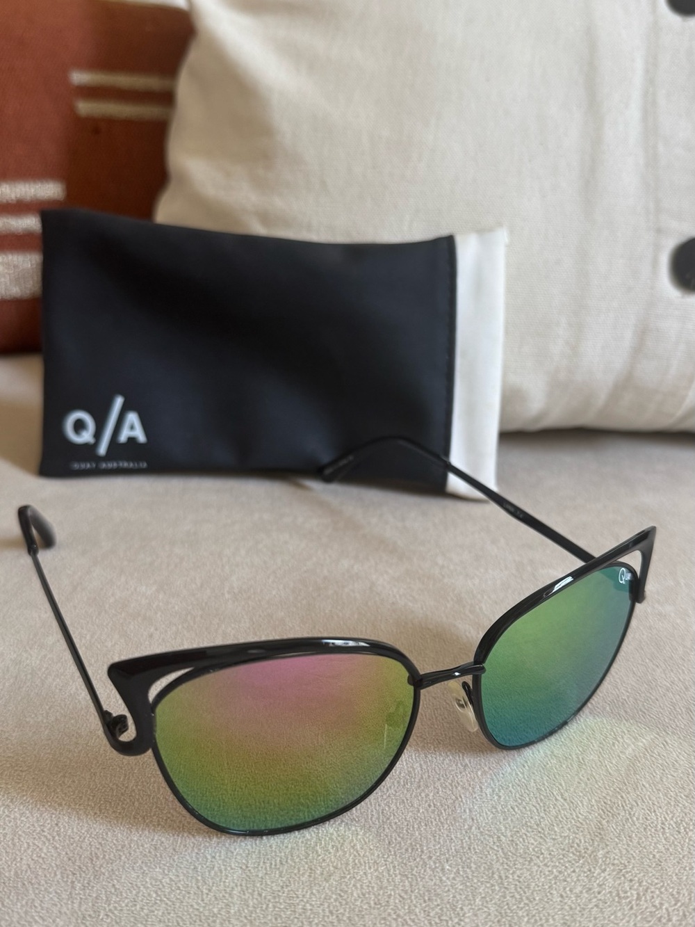 Quay Australia Cat Eye Sunglasses - Black